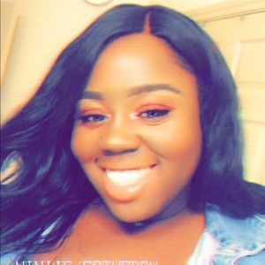 Meet your Posher, Nichelle